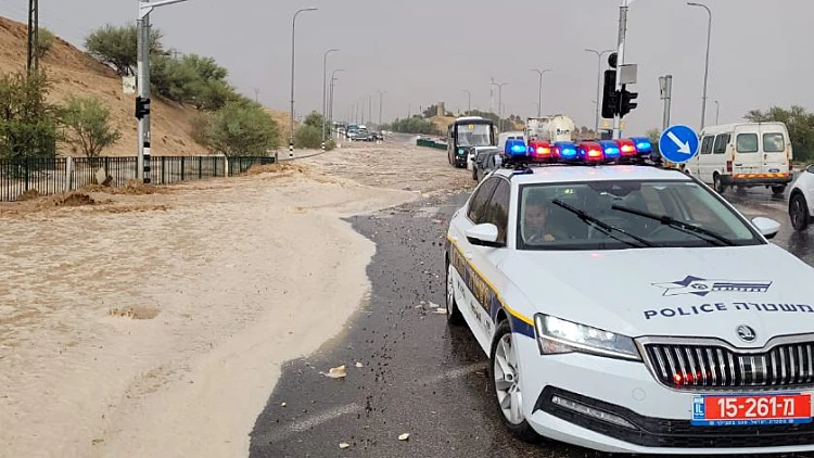 גשמים, הצפות ושיטפונות ברחבי הארץ; כביש 90 נחסם