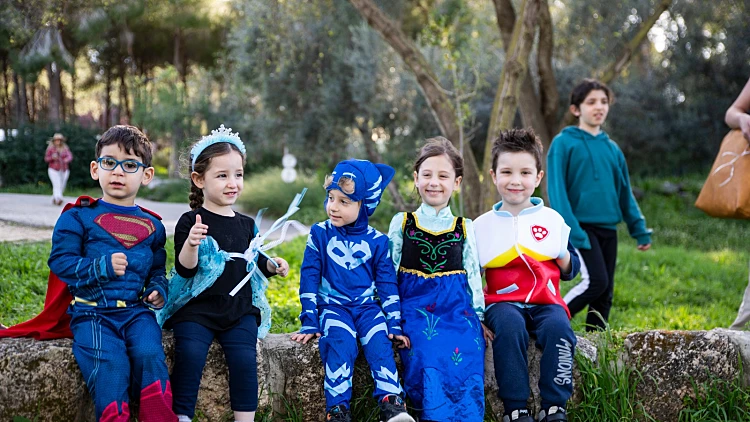 פורים בנאות קדומים