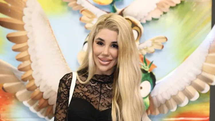 סתיו קצין מתייצבת לראשונה עם הילדים באירוע השקה
