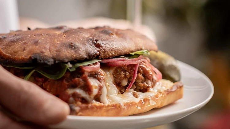 סנדביץ' מיטבולס