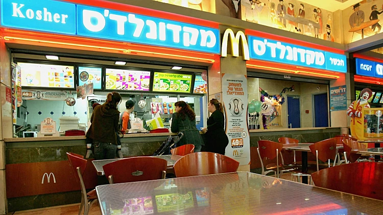 אחרי ארקפה וארומה: גם מקדונלד'ס מעלה מחירים