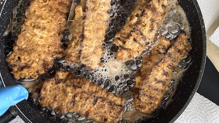 יותר טעים ממצה בריי: סיגר קריספי כשר לפסח במילוי בשר