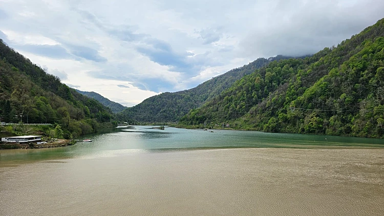 מפגש הנהרות אג׳ריסחאלי וצ'ורו גאורגיה