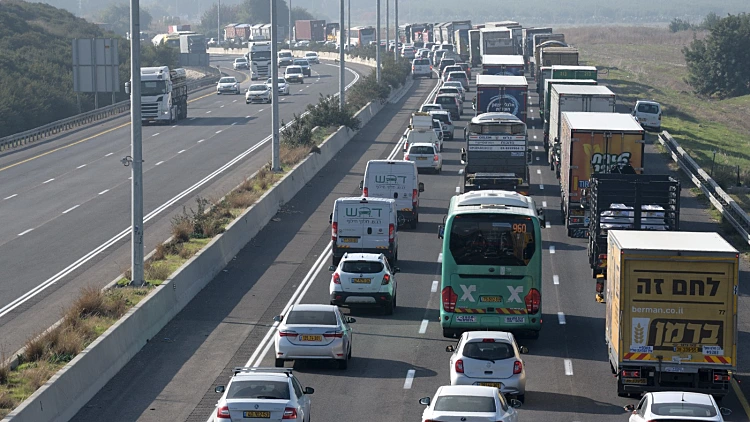 נשארים בפקק: רפורמת הענק שנפלה בלחץ המפלגות החרדיות