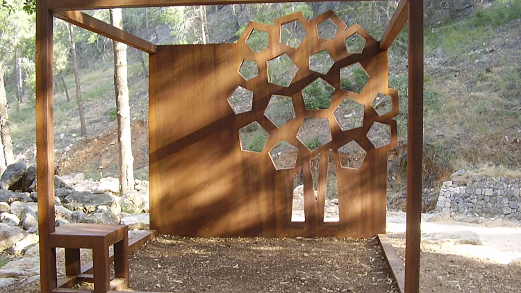 הפסל של פיט כהן ביד אנה פרנק, יער הקדושים