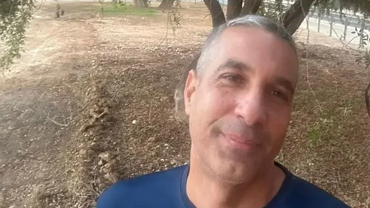 גופתו של החטוף רון בנימין, בן 53 מרחובות, הושבה לישראל