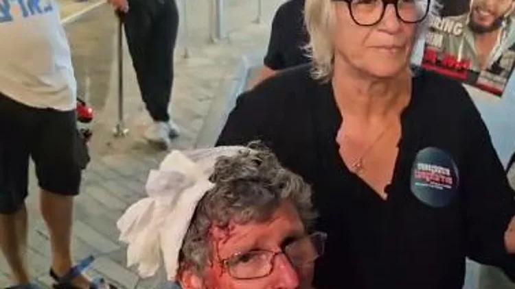 גדי וראומה קדם, בהפגנה בתל אביב