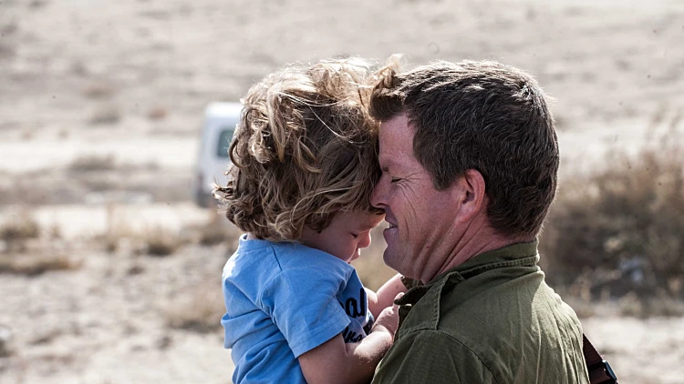 הכנסת אישרה: נשות המילואימניקים יהיו מוגנות מפיטורים וחל"ת