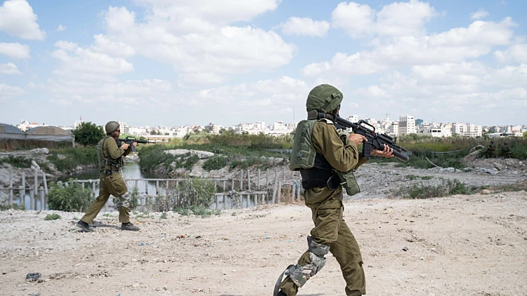מטחים לצפון, 10 שיגורים זוהו לעבר מטולה; צה"ל תקף בלבנון