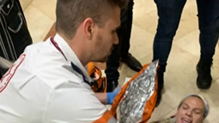 "אמרתי לו: 'אני יולדת'": לא הספיקה להגיע לביה"ח וילדה במעלית