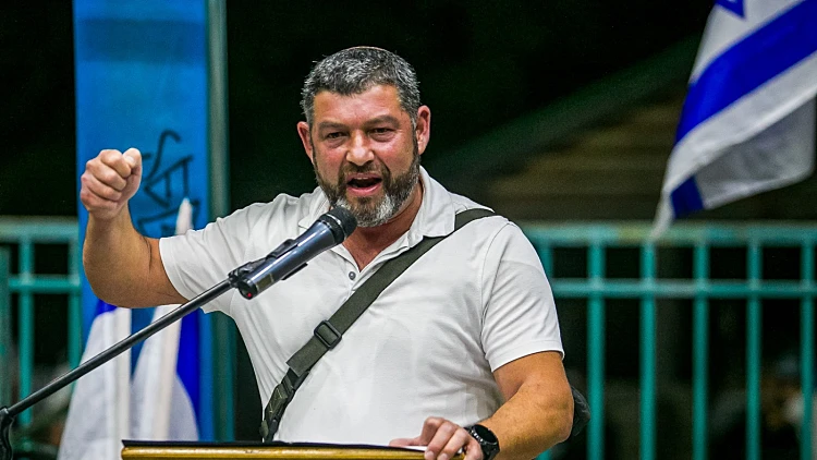 המתקפה של וינטר: מערכת המשפט, ההדחה מצה"ל - והאם יחבור לבנט?