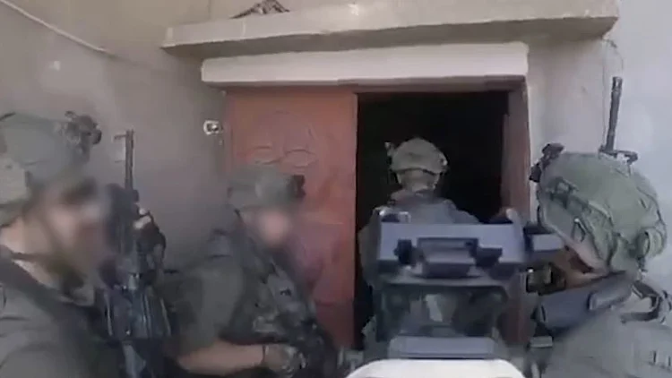 "יציאה להתקפה": תיעוד החילוץ ממצלמות הקסדה של הצנחנים