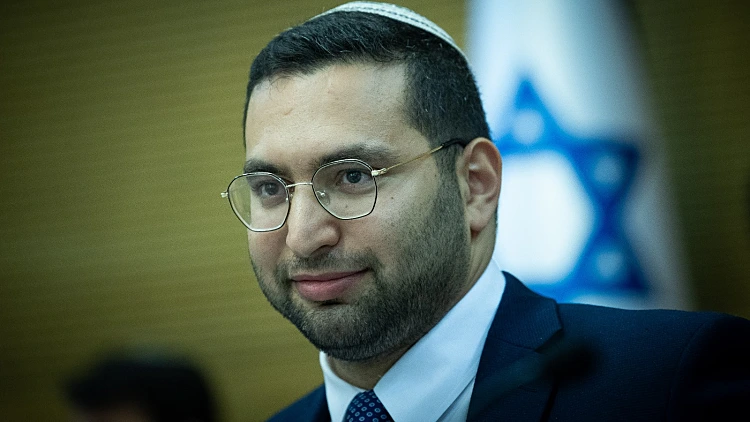 שאיבת מידע ומרגל איראני מתחזה: תקיפת הסייבר נגד השר וסרלאוף