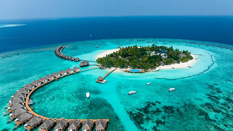 הנקמה במלדיביים? זו הסיבה לצניחה בתיירות באיים הרומנטיים