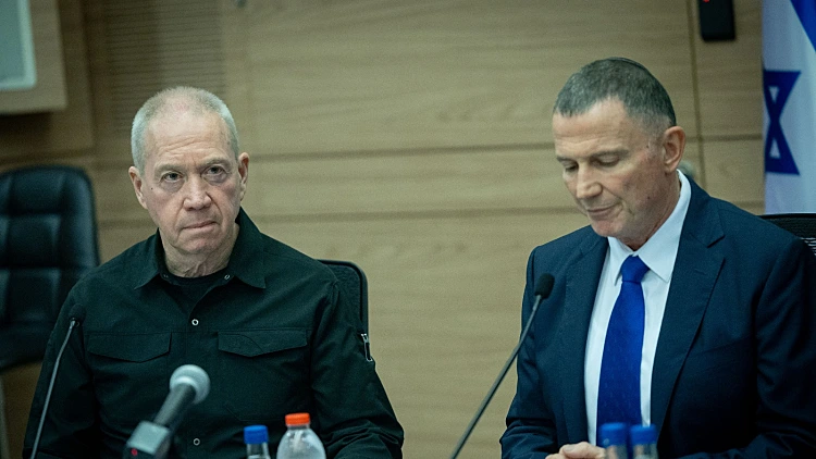 גלנט לוחץ: "לכנס דיון דחוף כדי לאשר את הארכת שירות החובה"