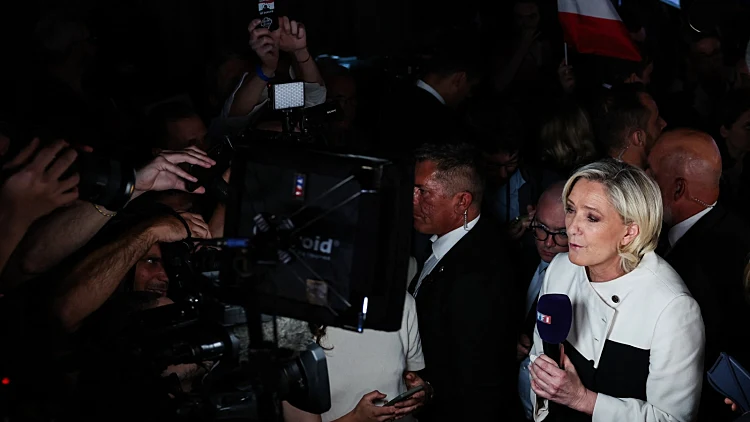 אחרי ההפתעה בבחירות: צרפת ניצבת בפני תקופה של שיתוק פוליטי