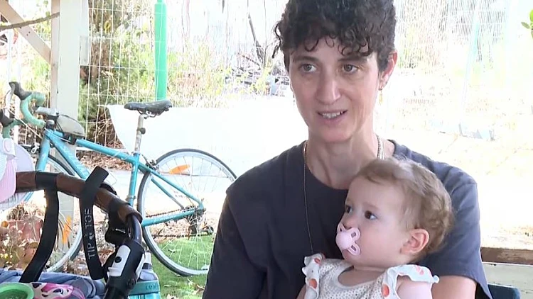 כרעה ללדת שעות בממ"ד ב-7 באוקטובר: "ירי בלי הפסקה"