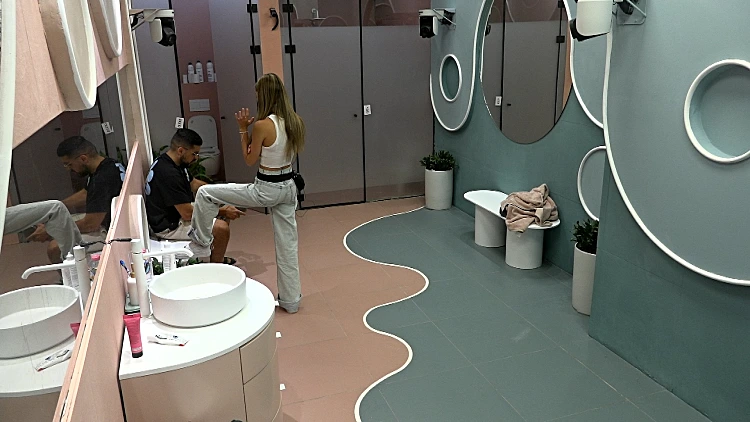 "אני רוצה להתרחק מקורלי, זה מה שהחלטתי"