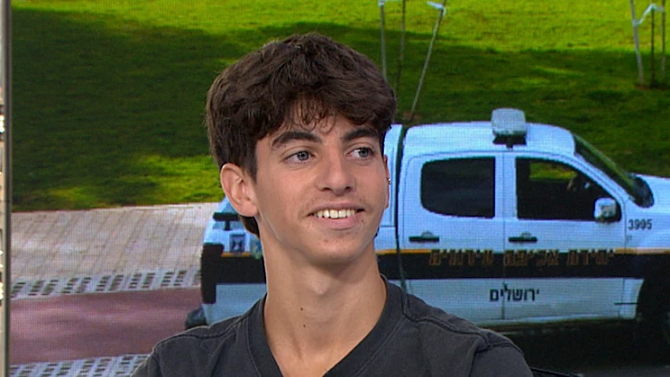 "לא ידעתי מה לעשות": הילד בן ה-15 שנשכח יומיים לבדו בדובאי
