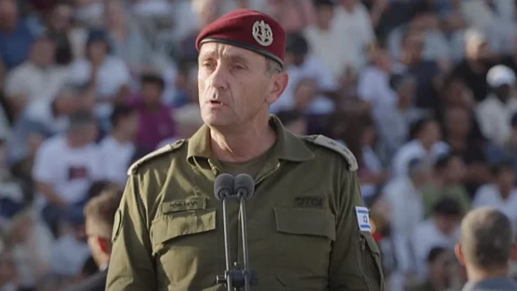 הרמטכ"ל: "אנשי בארי הגנו בגופם על הקיבוץ כשאנחנו לא באנו"