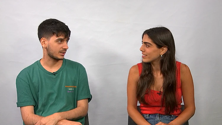 "קשה להיכנס למצב רגשי מול אדם מגובס מכף רגל ועד ראש"