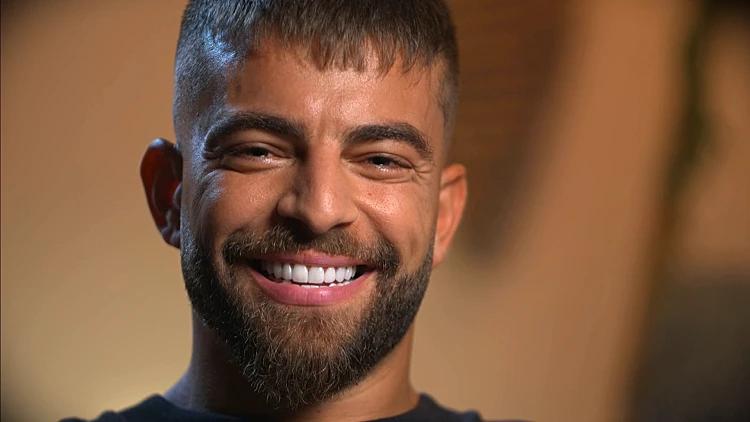 מי האופנוען המסתורי שכבש את הרשת ונכנס אל בית "האח"? | רשת 13