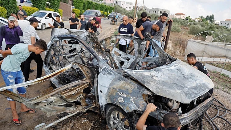 מטחים לגליל; "הרוגים בתקיפת בי"ס בעזה שבו הסתתרו מחבלים"