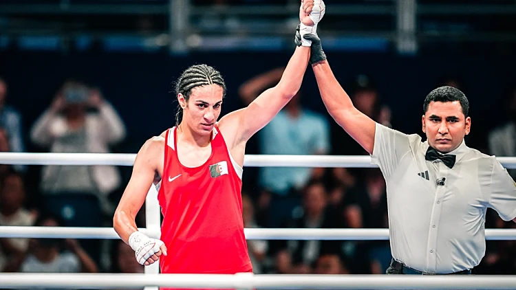 אחרי שזכתה במדליית זהב: המתאגרפת תובעת את אילון מאסק וג'יי קיי רולינג על בריונות ברשת | רשת 13