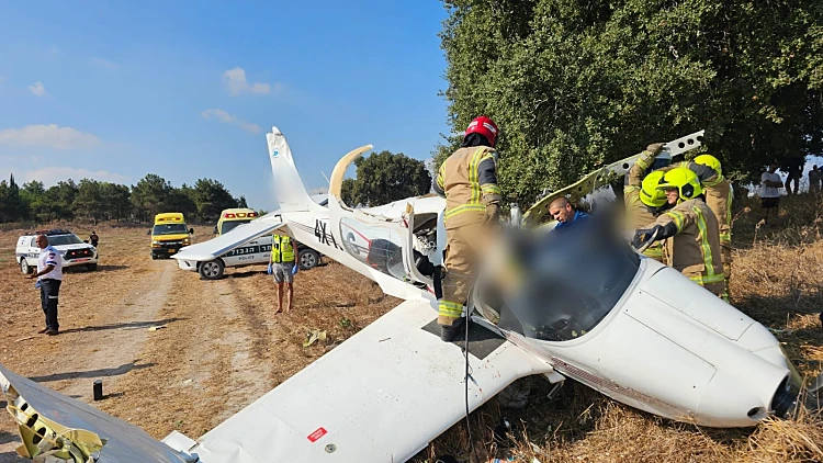 גבר כבן 60 נהרג בהתרסקות מטוס קל באזור בנימינה, בן 50 נפצע בינוני