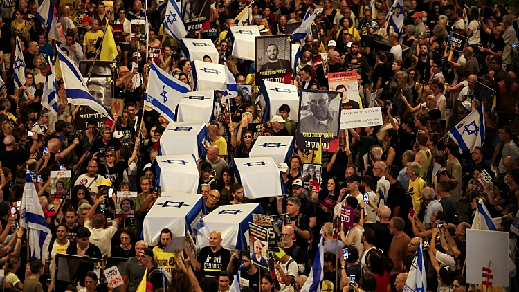 יוזמה חדשה במטה המשפחות: להפעיל לחץ עבור עסקה בשלב אחד