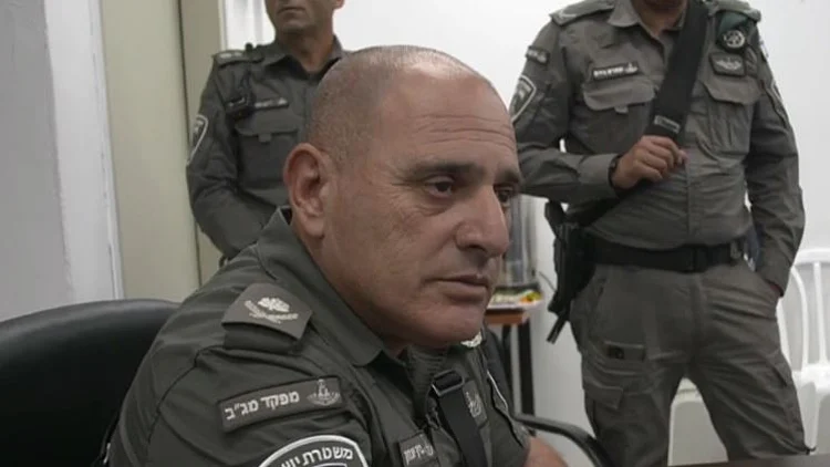מפעילות המסתערבים - ועד חילוץ חטופים: מפקד מג"ב מדבר