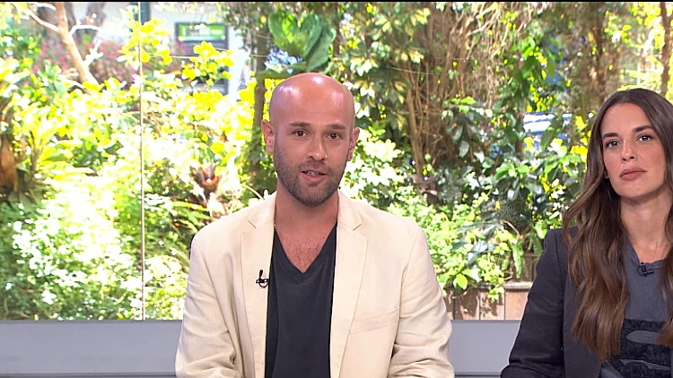 מהפכה בעולם אפליקציות ההיכרויות? האפליקציה שמחייבת לצלם דרכה