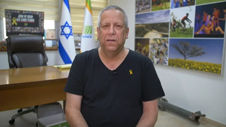 "אני מסתובב בין התושבים ואני רואה אותם גרים, לא חיים"