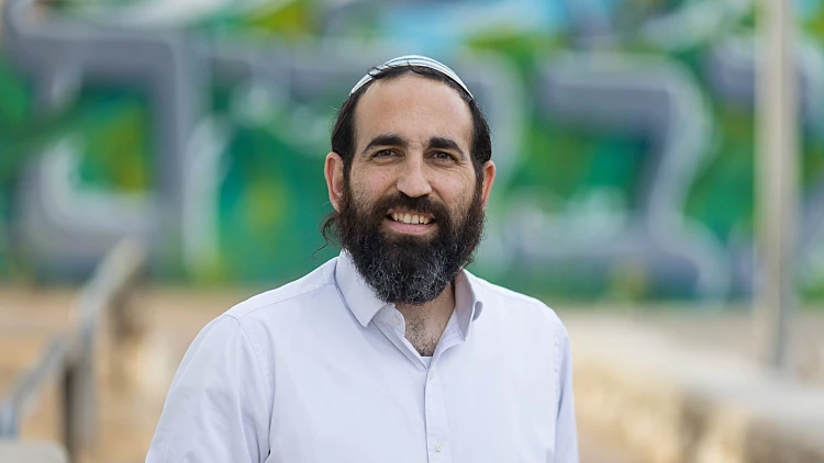 הרב שחר בוצחק | רב גרעין אפיקי אורות באופקים