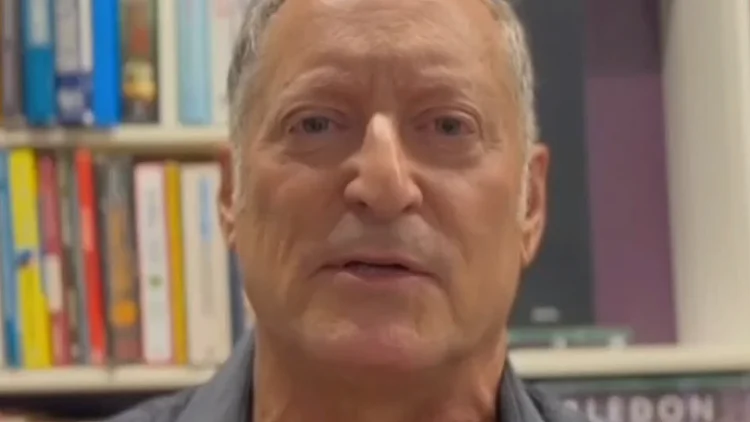 מציע מאות אלפי דולרים עבור החטופים: "הייתי גם מוכר את הבית"