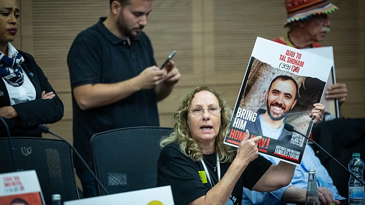 משפחות השתלטו על ועדה בכנסת: "עברה שנה וזה לא על סדר היום"