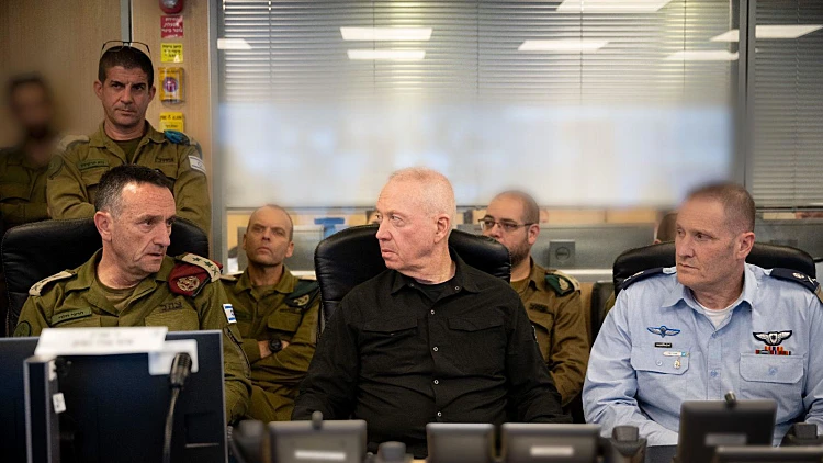 גלנט על התקיפה באיראן: "שינוי במאזן הכוחות"; כטב"ם יורט בלבנון