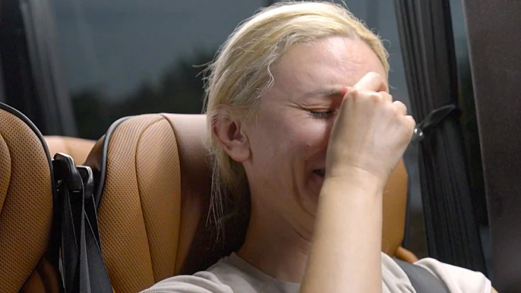 20 שנה אחרי שהרס את חייה - יאנה יוצאת לסגור חשבון עם אביה