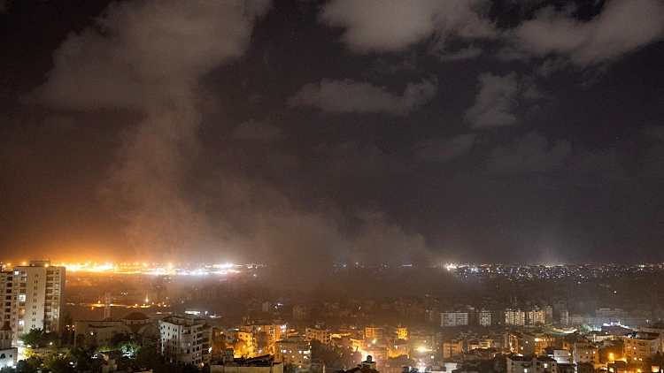 הצטרף למערכה: חיזבאללה ירה לצפון, צה"ל תקף מחבלים בביירות
