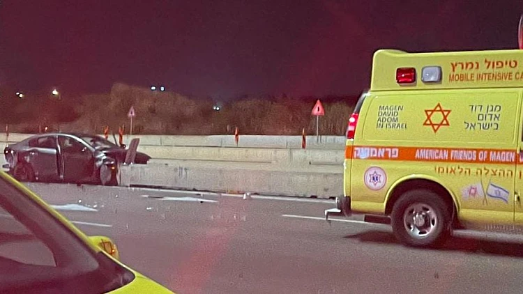 תאונה קטלנית בכביש 5: בן 18 נהרג, בת 17 נפצעה אנושות