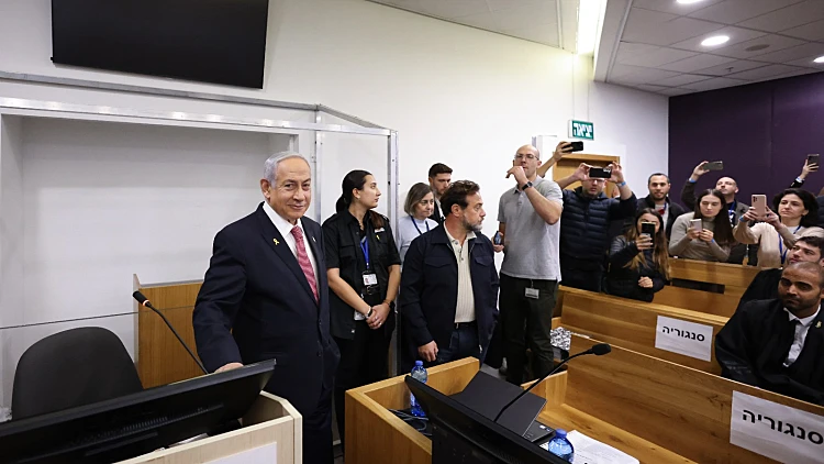 שופטי נתניהו דחקו בצדדים "לסיים את התיק, גם הנצח קצוב"