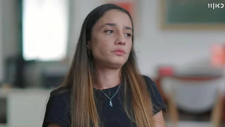 "היום אני לא לבד": טאיסיה מפגינה מחוץ להופעתו של אייל גולן