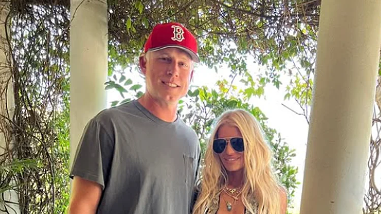 ג'סיקה סימפסון ואריק ג'ונסון