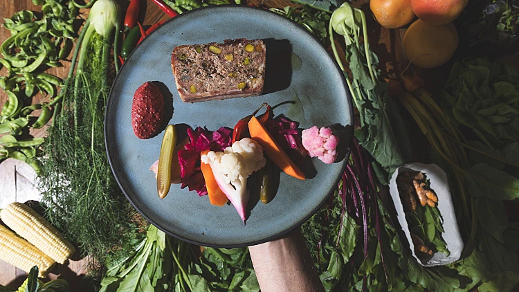 גבינות וגלידת בטטה: הטעמים של עמק יזרעאל מגיעים לת"א