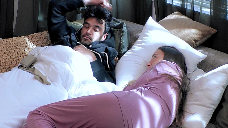 "לא הצלחתי לקרוא את ליר בשביל להגיד מה קורה שם"