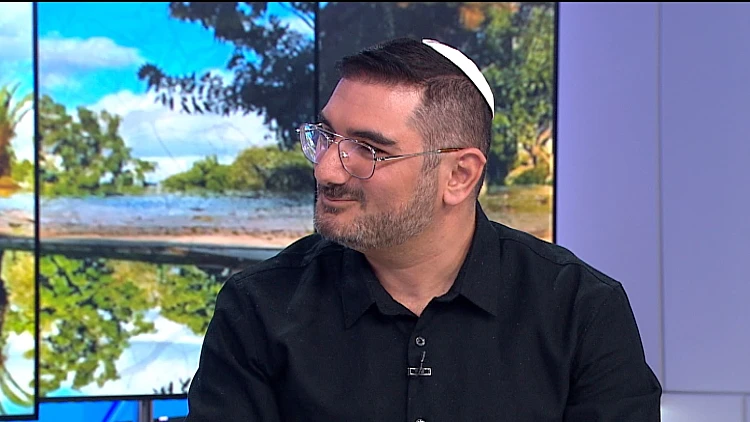 לחסוך אלפי שקלים בחודש ההלוואות מצטברות: איך יוצאים מהלחץ?