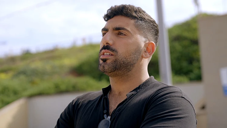 "נפגעתי מהרבה שיפוטיות בקשרים האחרונים": הכירו את הרווק החדש