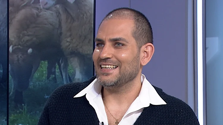 "תיאטרון ללא מסיכות" ושחקניו המיוחדים