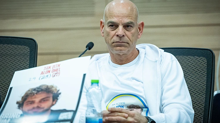 "אחד הדברים שהכי קשים לי זה שאין לי שליטה על מתי אלון חוזר"