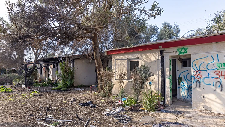 אמנות תחת תופת: עדויות אנשי התרבות ששרדו את 7.10 – ואת השבי